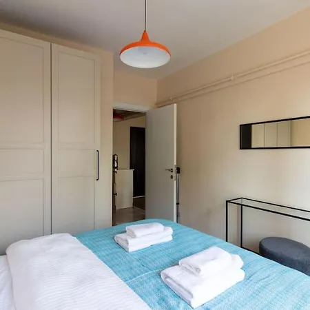 Modern & Newly Furnished 1br Flat W/ Balcony & Ac Апартаменты Стамбул
