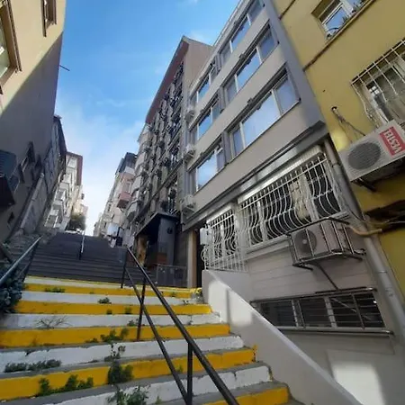 Modern & Newly Furnished 1br Flat W/ Balcony & Ac