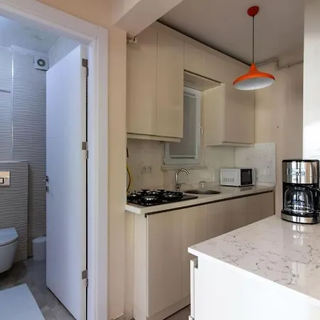 Modern & Newly Furnished 1br Flat W/ Balcony & Ac Апартаменты
